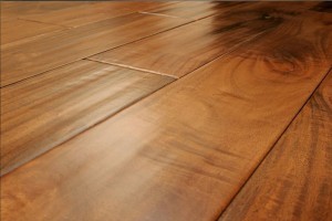 panele-podlogowe-drewniane-744x496