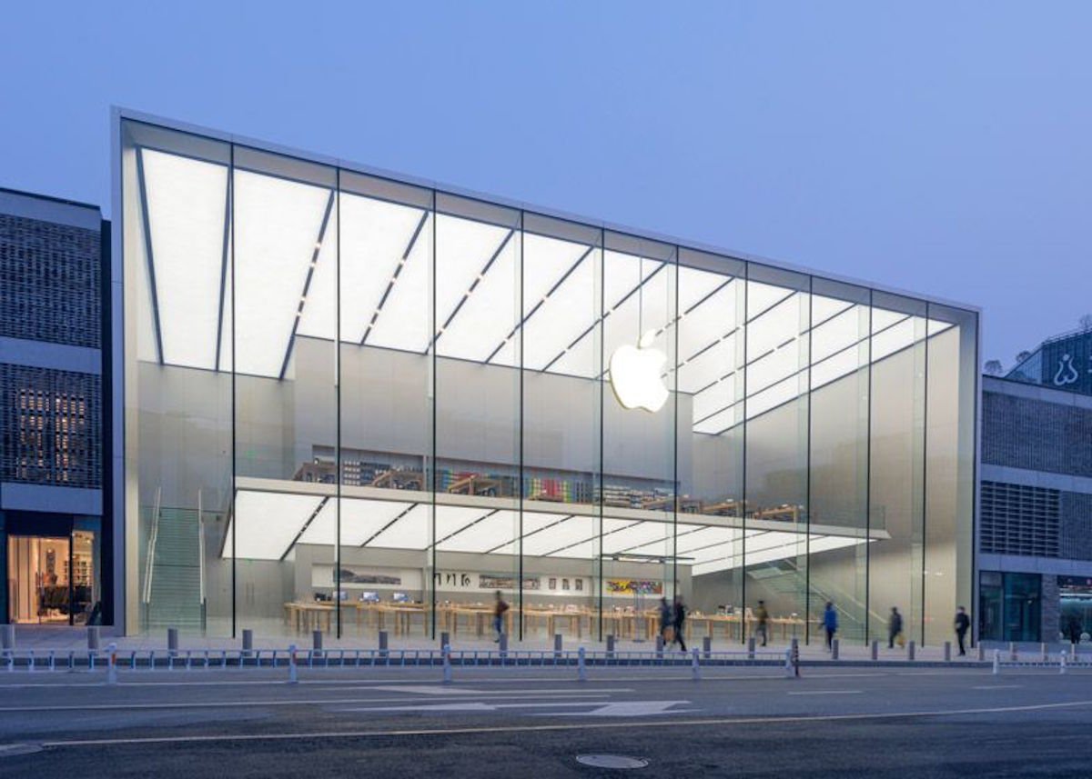 apple-store-westlake-hangzhou-china-by-foster-and-partners_dezeen_784_1